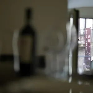 Apartamento 241, Catania